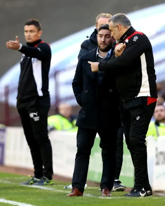Framed Print : Johnson and Pemberton Conference with Heckingbottom: Barnsley vs. Bristol City, 2016 Framed Print : Johnson and Pemberton Conference with Heckingbottom: Barnsley vs. Bristol City, 2016
