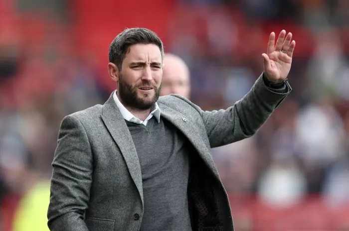 Framed Print : Johnson's Leadership: Bristol City vs. Queens Park Rangers, Sky Bet Championship (April 14, 2017) Framed Print : Johnson's Leadership: Bristol City vs. Queens Park Rangers, Sky Bet Championship (April 14, 2017)