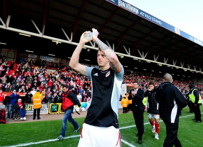 Framed Print : Jon Stead in Action: Bristol City vs Barnsley, Ashton Gate Stadium, 2012 Framed Print : Jon Stead in Action: Bristol City vs Barnsley, Ashton Gate Stadium, 2012
