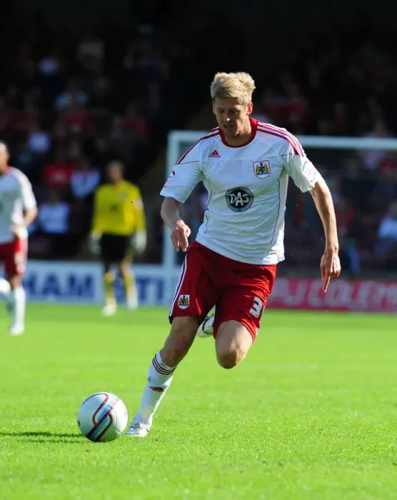 Framed Print : Jon Stead in Action: Scunthorpe United vs. Bristol City, Championship 2010