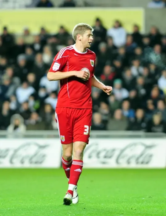 Framed Print : Jon Stead Scores for Bristol City Against Swansea City in Championship Match, 10 / 11 / 2010 Framed Print : Jon Stead Scores for Bristol City Against Swansea City in Championship Match, 10 / 11 / 2010