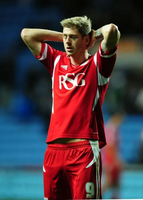 Framed Print : Jon Stead's Disappointment: Coventry City vs. Bristol City, Championship (26 / 12 / 2011)