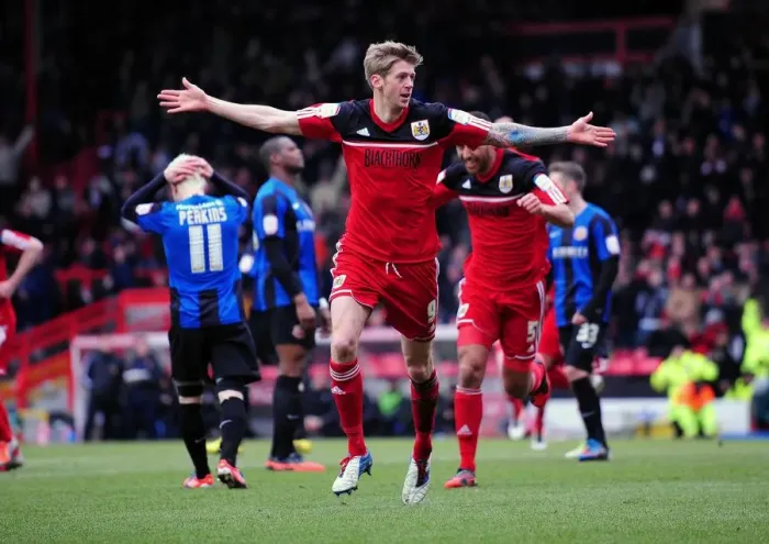 Framed Print : Jon Stead's Game-Winning Goal Celebration: Bristol City vs. Barnsley, Npower Championship (2013) Framed Print : Jon Stead's Game-Winning Goal Celebration: Bristol City vs. Barnsley, Npower Championship (2013)