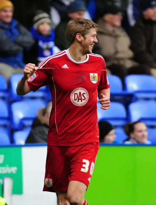 Framed Print : Jon Stead's Thrilling Goal Celebration: Reading vs. Bristol City, Championship Match, 26th December 2010 Framed Print : Jon Stead's Thrilling Goal Celebration: Reading vs. Bristol City, Championship Match, 26th December 2010