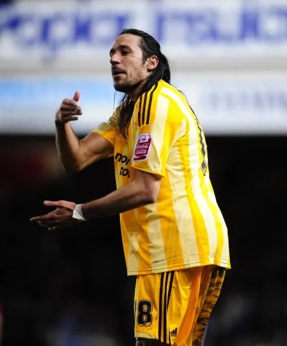 Framed Print : Jonas Gutierrez in Action: Bristol City vs. Newcastle United, Championship Match, 20 / 03 / 2010, Ashton Gate Stadium Framed Print : Jonas Gutierrez in Action: Bristol City vs. Newcastle United, Championship Match, 20 / 03 / 2010, Ashton Gate Stadium