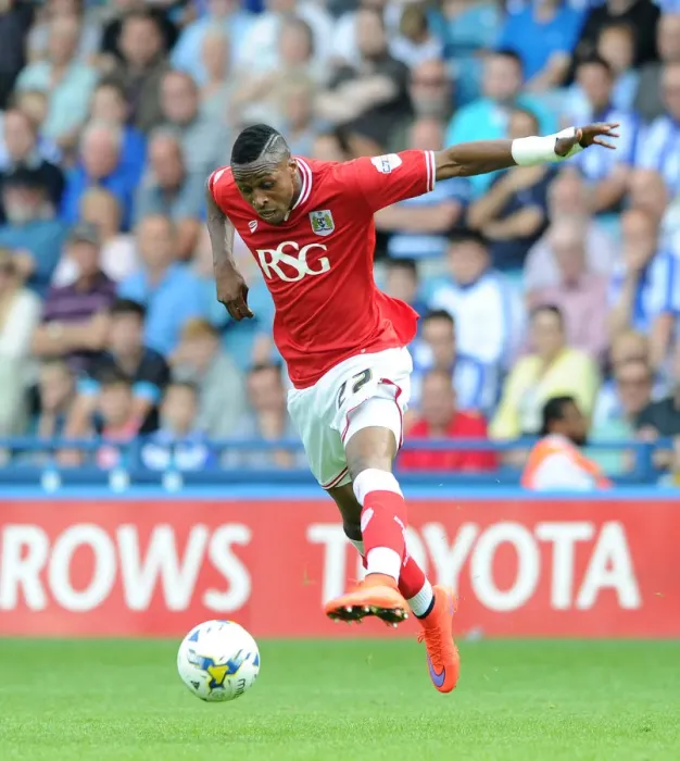 Framed Print : Jonathan Kodjia Scores for Bristol City Against Sheffield Wednesday, Sky Bet Championship 2015 - Hillsborough Stadium Framed Print : Jonathan Kodjia Scores for Bristol City Against Sheffield Wednesday, Sky Bet Championship 2015 - Hillsborough Stadium