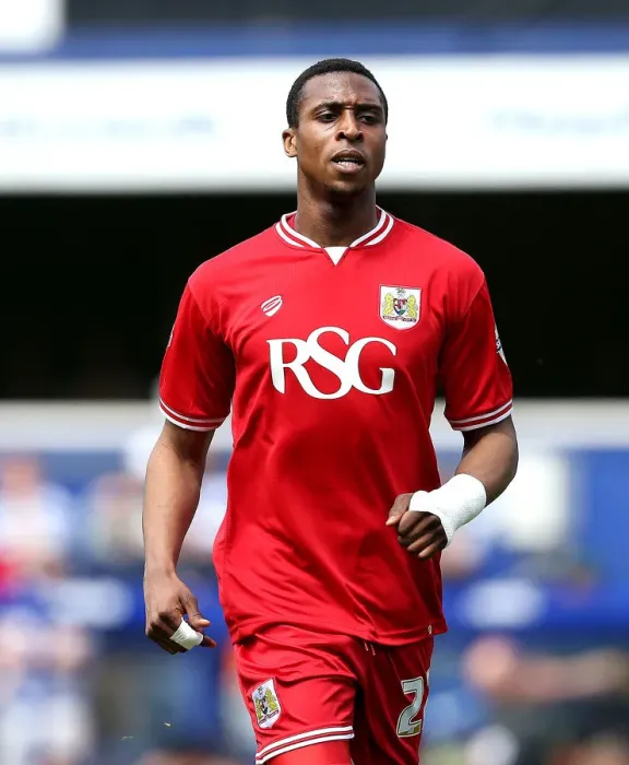 Framed Print : Jonathan Kodjia's Determined Performance: Queens Park Rangers vs. Bristol City, 07-05-2016 Framed Print : Jonathan Kodjia's Determined Performance: Queens Park Rangers vs. Bristol City, 07-05-2016