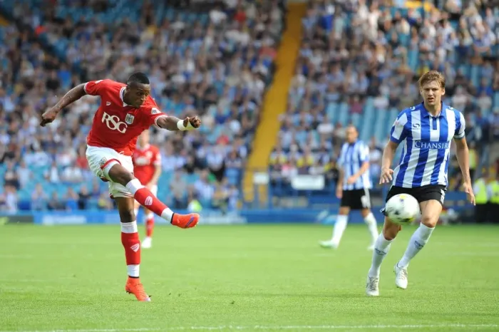 Framed Print : Jonathan Kodjia's Shot: Sheffield Wednesday vs. Bristol City, Sky Bet Championship (August 8, 2015)