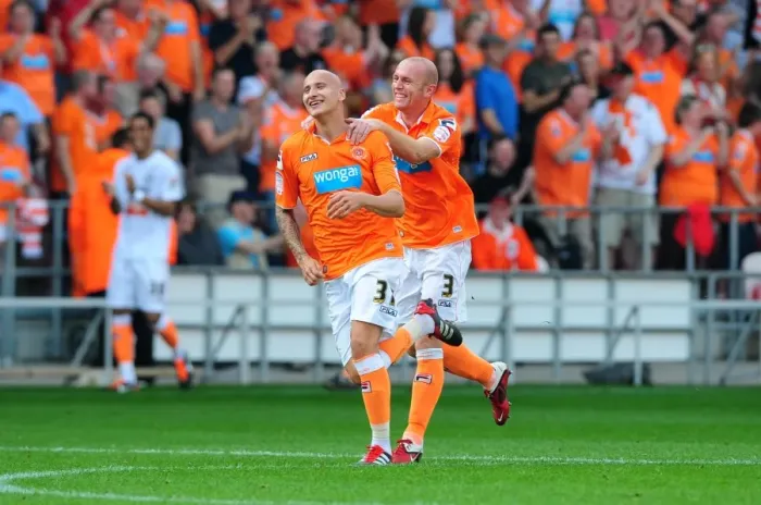 Framed Print : Jonjo Shelvey Scores on Debut: Blackpool 1-1 Bristol City (League Cup, October 1, 2011) Framed Print : Jonjo Shelvey Scores on Debut: Blackpool 1-1 Bristol City (League Cup, October 1, 2011)