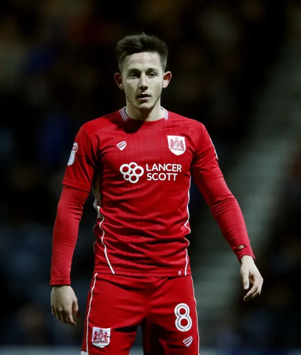 Framed Print : Josh Brownhill in Action: Preston North End vs. Bristol City, Sky Bet Championship 2017 Framed Print : Josh Brownhill in Action: Preston North End vs. Bristol City, Sky Bet Championship 2017
