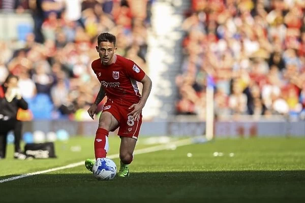 Josh Brownhill in Action: Sky Bet Championship Showdown between Brighton and Hove Albion and Bristol City (29 April 2017)