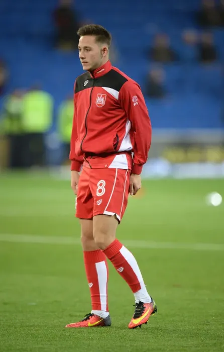 Framed Print : Josh Brownhill of Bristol City in Action Against Cardiff City, Sky Bet Championship (October 14, 2016)