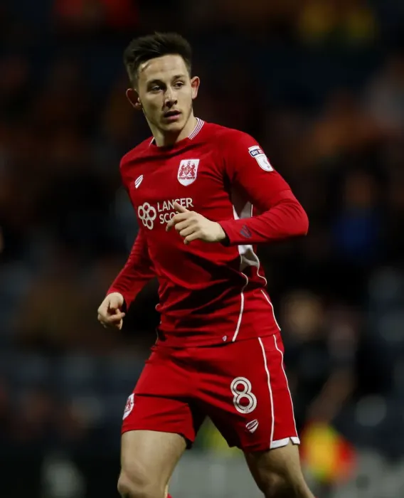 Framed Print : Josh Brownhill of Bristol City in Action against Preston North End, Sky Bet Championship, 2017 Framed Print : Josh Brownhill of Bristol City in Action against Preston North End, Sky Bet Championship, 2017