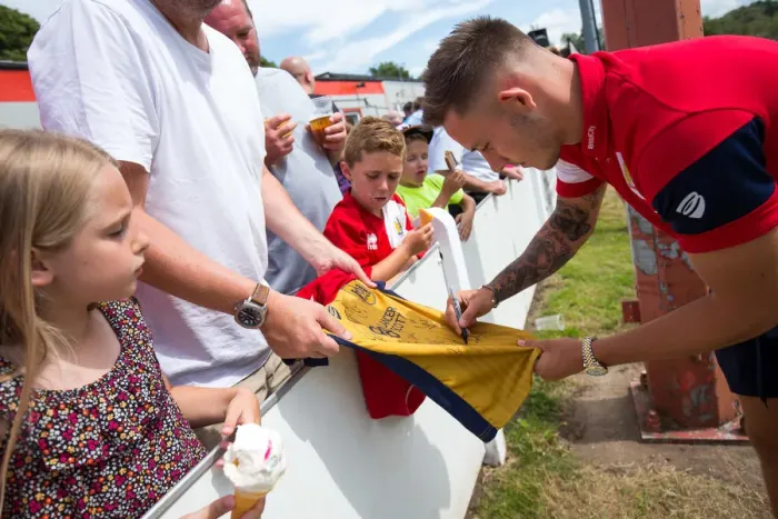 Framed Print : Josh Brownhill of Bristol City Greets Fans at The Creek: Pre-season Friendly vs. Bristol Manor Farm (2017) Framed Print : Josh Brownhill of Bristol City Greets Fans at The Creek: Pre-season Friendly vs. Bristol Manor Farm (2017)