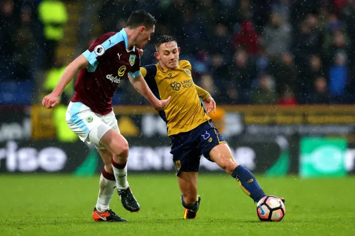 Framed Print : Josh Brownhill vs Michael Keane: Clash at Turf Moor - Burnley v Bristol City, FA Cup 2017 Framed Print : Josh Brownhill vs Michael Keane: Clash at Turf Moor - Burnley v Bristol City, FA Cup 2017
