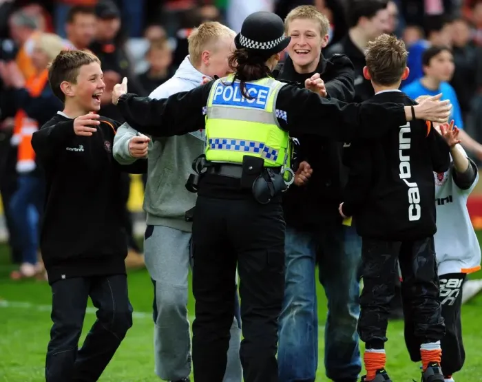 Framed Print : Jubilant Blackpool Fans Celebrate Promotion with Police after Winning Championship Game vs. Bristol City (02 / 05 / 2010) Framed Print : Jubilant Blackpool Fans Celebrate Promotion with Police after Winning Championship Game vs. Bristol City (02 / 05 / 2010)
