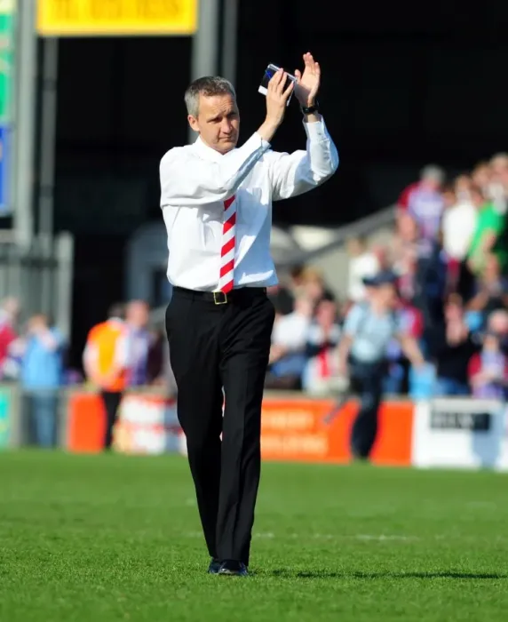 Framed Print : Keith Millen Applauds Bristol City Fans at Scunthorpe United: 17-04-2010