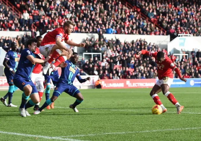 Framed Print : Kieran Agard Scores Dramatic Goal Past Nathan Baker in Bristol City vs Hull City Match, 2015