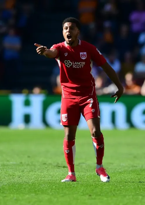 Framed Print : Korey Smith in Action: Bristol City vs. Wolverhampton Wanderers, Sky Bet Championship (April 8, 2017) Framed Print : Korey Smith in Action: Bristol City vs. Wolverhampton Wanderers, Sky Bet Championship (April 8, 2017)