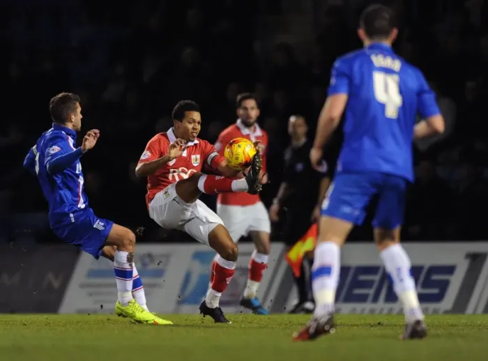 Framed Print : Korey Smith of Bristol City Under Pressure at Gillingham's Priestfield Stadium, Johnstone's Paint Trophy Area Final (Gillingham vs. Bristol City), January 6, 2015 Framed Print : Korey Smith of Bristol City Under Pressure at Gillingham's Priestfield Stadium, Johnstone's Paint Trophy Area Final (Gillingham vs. Bristol City), January 6, 2015