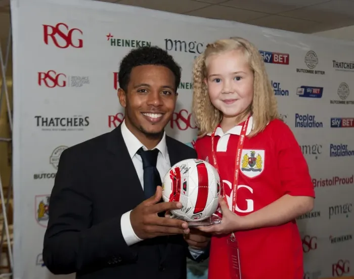 Framed Print : Korey Smith's Dominant Performance: Bristol City vs Scunthorpe United, September 6, 2014 Framed Print : Korey Smith's Dominant Performance: Bristol City vs Scunthorpe United, September 6, 2014