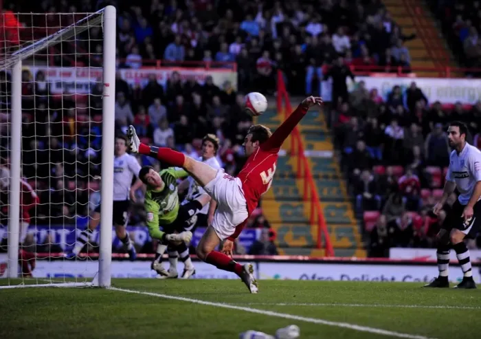 Framed Print : Last-Minute Drama: Brett Pitman's Equalizer Saves the Day for Bristol City Against Preston North End, Championship Football, 2010
