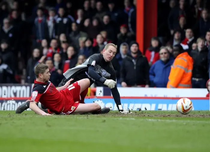 Framed Print : Last-Minute Thriller: Steven Davies Agonizingly Close Goal for Bristol City vs. Sheffield Wednesday (Npower Championship, 2013) Framed Print : Last-Minute Thriller: Steven Davies Agonizingly Close Goal for Bristol City vs. Sheffield Wednesday (Npower Championship, 2013)