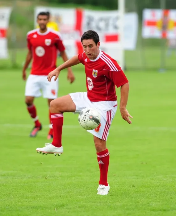 Framed Print : Lee Johnson in Action: Bristol City vs. Vallens IF