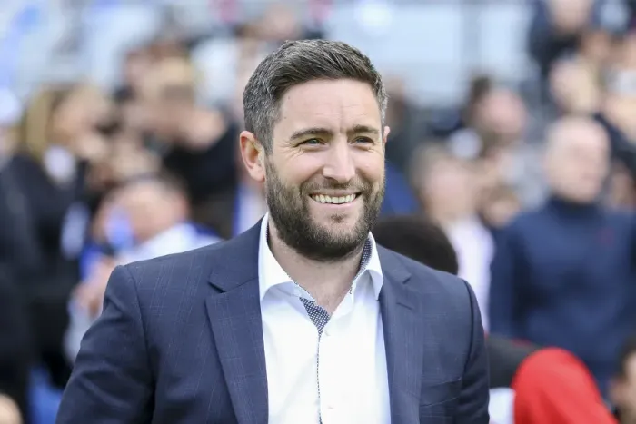 Framed Print : Lee Johnson Grins as Brighton Outshines Bristol City Framed Print : Lee Johnson Grins as Brighton Outshines Bristol City
