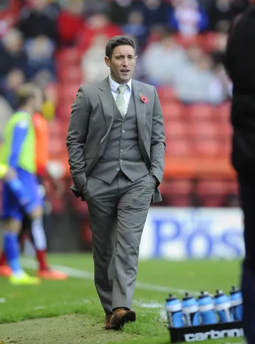 Framed Print : Lee Johnson Leads Oldham Athletic at Ashton Gate: Bristol City vs Oldham Athletic, Sky Bet League One