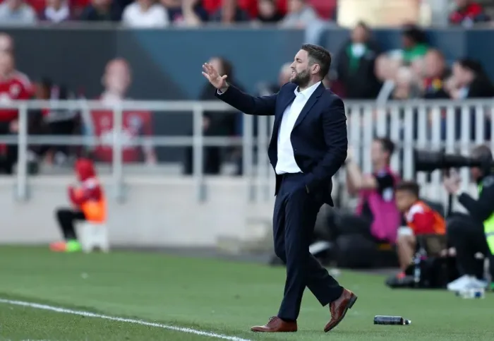Framed Print : Lee Johnson Rallies Bristol City Against Barnsley in Sky Bet Championship Showdown at Ashton Gate Framed Print : Lee Johnson Rallies Bristol City Against Barnsley in Sky Bet Championship Showdown at Ashton Gate