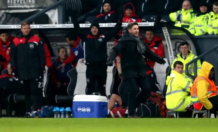 Framed Print : Lee Johnson's Frustration: Derby County vs. Bristol City, Sky Bet Championship (11 / 02 / 2017) Framed Print : Lee Johnson's Frustration: Derby County vs. Bristol City, Sky Bet Championship (11 / 02 / 2017)