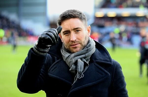 Lee Johnson's Thumbs Up: Burnley vs. Bristol City, FA Cup Fourth Round