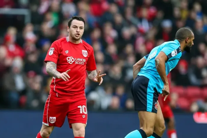 Framed Print : Lee Tomlin in Action: Bristol City vs Fleetwood Town at Ashton Gate Stadium during The Emirates FA Cup Third Round Proper (07.01.2017) Framed Print : Lee Tomlin in Action: Bristol City vs Fleetwood Town at Ashton Gate Stadium during The Emirates FA Cup Third Round Proper (07.01.2017)