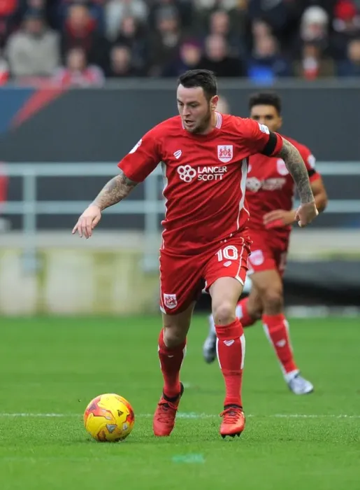 Framed Print : Lee Tomlin in Action: Bristol City vs Ipswich Town, Sky Bet Championship (December 3, 2016)