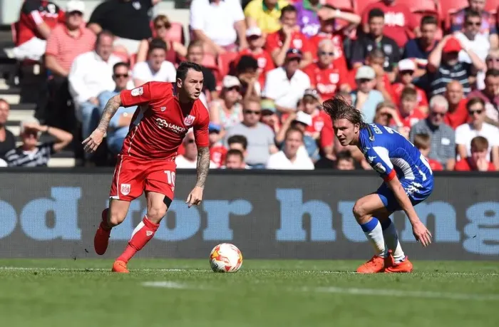 Framed Print : Lee Tomlin in Action: Bristol City vs Wigan Athletic, Sky Bet Championship, Ashton Gate Framed Print : Lee Tomlin in Action: Bristol City vs Wigan Athletic, Sky Bet Championship, Ashton Gate