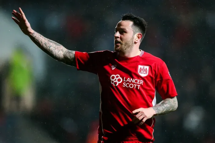 Framed Print : Lee Tomlin's Stunner: 1-0 Lead for Bristol City Against Huddersfield Town (Sky Bet EFL Championship, 17 March 2017) Framed Print : Lee Tomlin's Stunner: 1-0 Lead for Bristol City Against Huddersfield Town (Sky Bet EFL Championship, 17 March 2017)