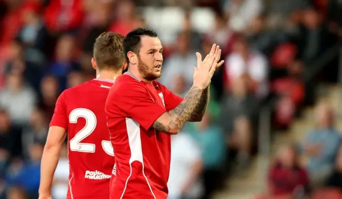 Framed Print : Lee Tomlin's Thrilling Goal: Bristol City Triumphs Over Cheltenham Town (25.07.2016) Framed Print : Lee Tomlin's Thrilling Goal: Bristol City Triumphs Over Cheltenham Town (25.07.2016)