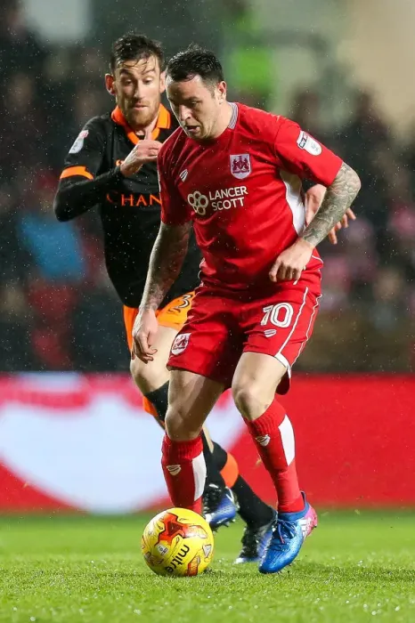 Framed Print : Lee Tomlin's Thrilling Performance: Bristol City vs Sheffield Wednesday in Sky Bet Championship at Ashton Gate Stadium Framed Print : Lee Tomlin's Thrilling Performance: Bristol City vs Sheffield Wednesday in Sky Bet Championship at Ashton Gate Stadium