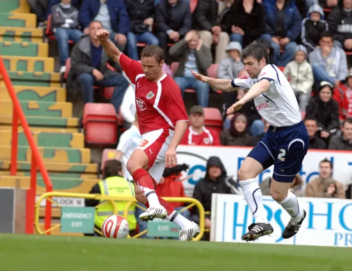 Framed Print : Lee Trundle in Action: Bristol City vs Preston North End Framed Print : Lee Trundle in Action: Bristol City vs Preston North End