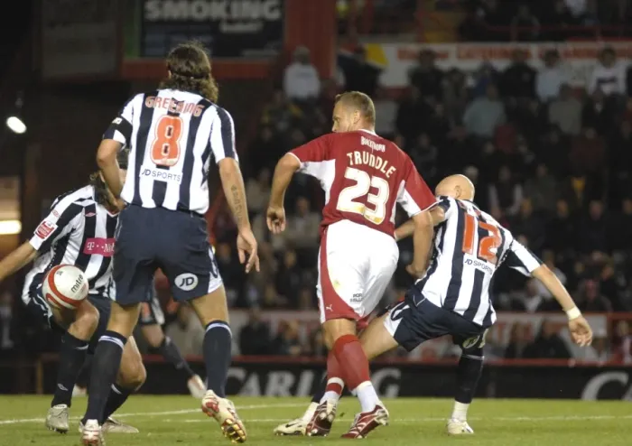 Framed Print : Lee Trundle in Action: Bristol City vs. West Brom