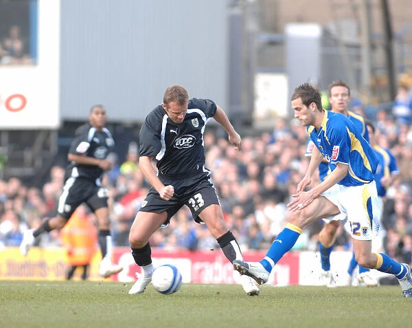 Lee Trundle in Action: Cardiff City vs. Bristol City - Intense Rivalry on the Football Field