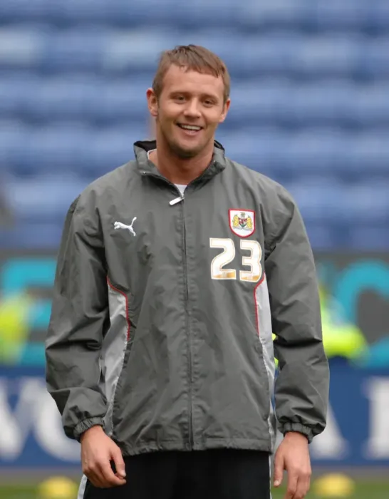 Framed Print : Lee Trundle in Action: Leicester City vs. Bristol City Framed Print : Lee Trundle in Action: Leicester City vs. Bristol City