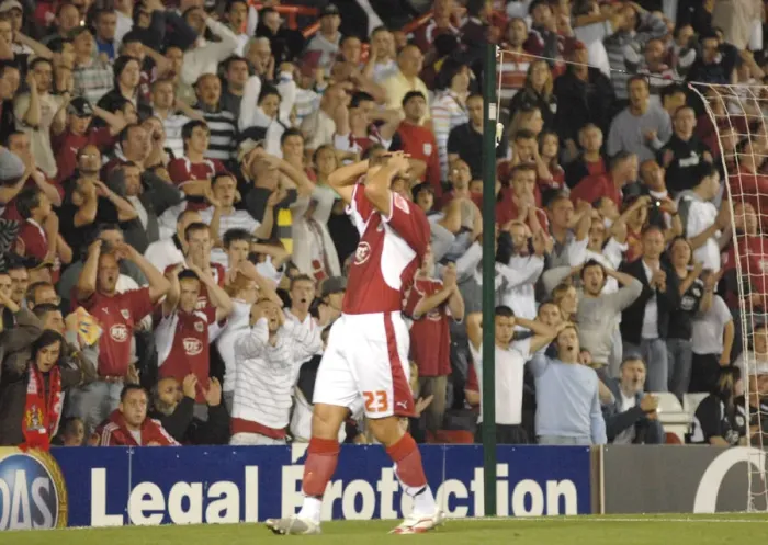 Framed Print : Lee Trundle vs Manchester City: A Clash at Bristol City