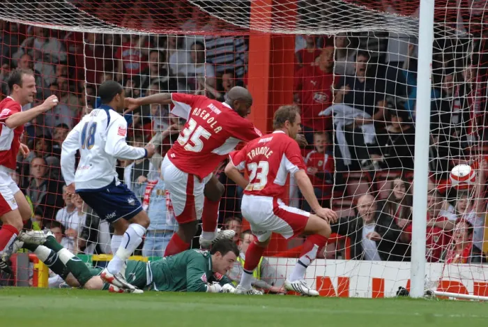 Framed Print : Lee Trundle's Stunner: The Unforgettable Goal vs. Preston North End (Bristol City) Framed Print : Lee Trundle's Stunner: The Unforgettable Goal vs. Preston North End (Bristol City)
