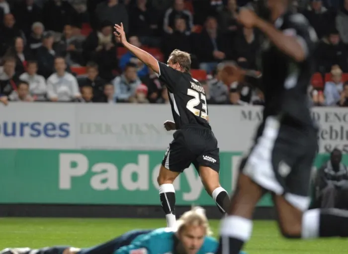 Framed Print : Lee Trundle's Thrilling Goal: Celebrating Past Nicky Weaver (Bristol City vs Charlton Athletic) Framed Print : Lee Trundle's Thrilling Goal: Celebrating Past Nicky Weaver (Bristol City vs Charlton Athletic)