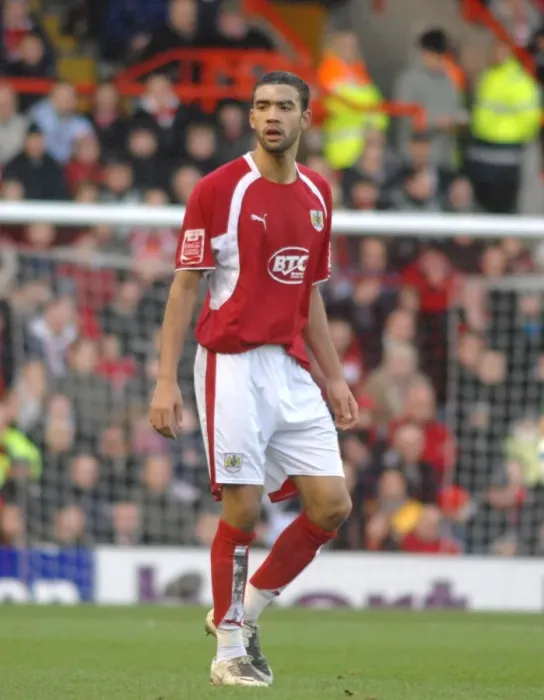 Framed Print : Liam Fontaine in Action: Bristol City vs Middlesbrough Framed Print : Liam Fontaine in Action: Bristol City vs Middlesbrough