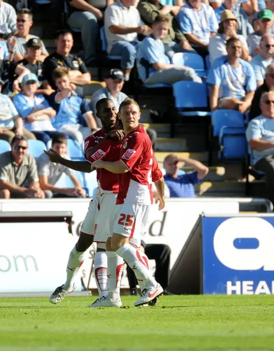 Framed Print : Liam Fontaine and Brian Wilson smother Nicky Maynard after his equalizer Framed Print : Liam Fontaine and Brian Wilson smother Nicky Maynard after his equalizer