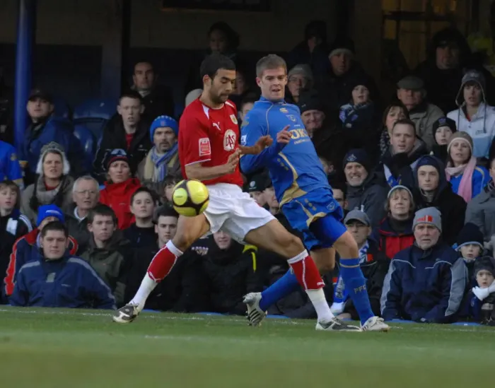 Framed Print : Liam Fontaine tussles with Martin Cranie