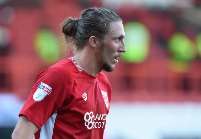 Framed Print : Luke Ayling in Action: Bristol City vs Wigan Athletic, Sky Bet Championship Framed Print : Luke Ayling in Action: Bristol City vs Wigan Athletic, Sky Bet Championship